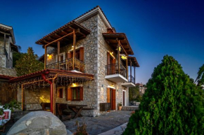 Rock Dandy Deluxe Chalet in Arachova - Delphi, Sauna, Prv Parking, Amazing View